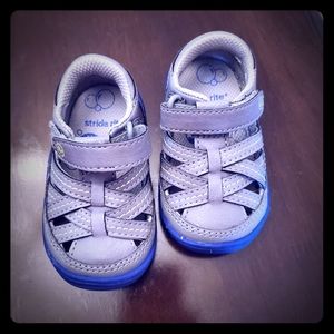 Stride rite brand new 3c sandals